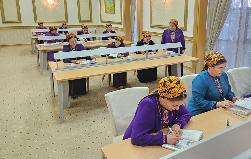 أقيمت ندوة تدريبية للعاملين بالمكتبة في ليباب